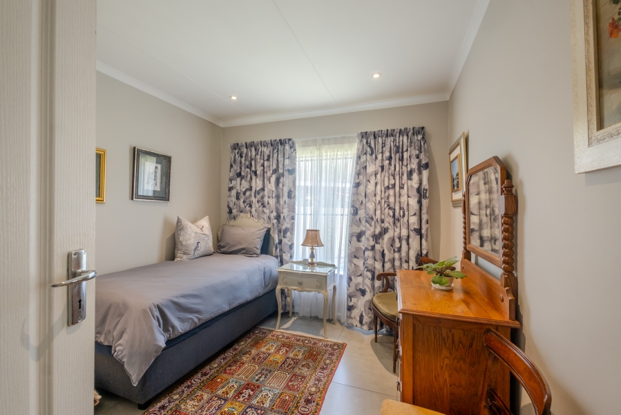 5 Bedroom Property for Sale in Erasmuskloof Gauteng