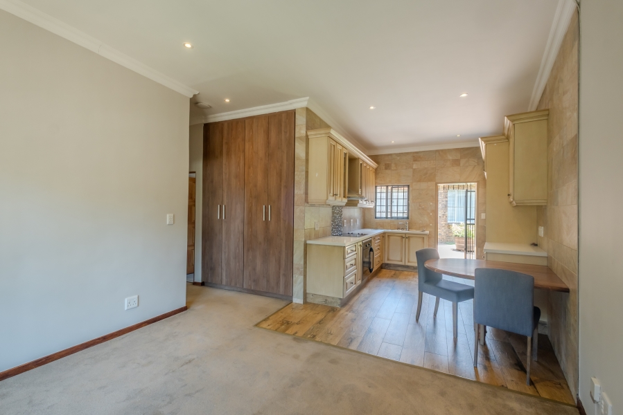 5 Bedroom Property for Sale in Erasmuskloof Gauteng