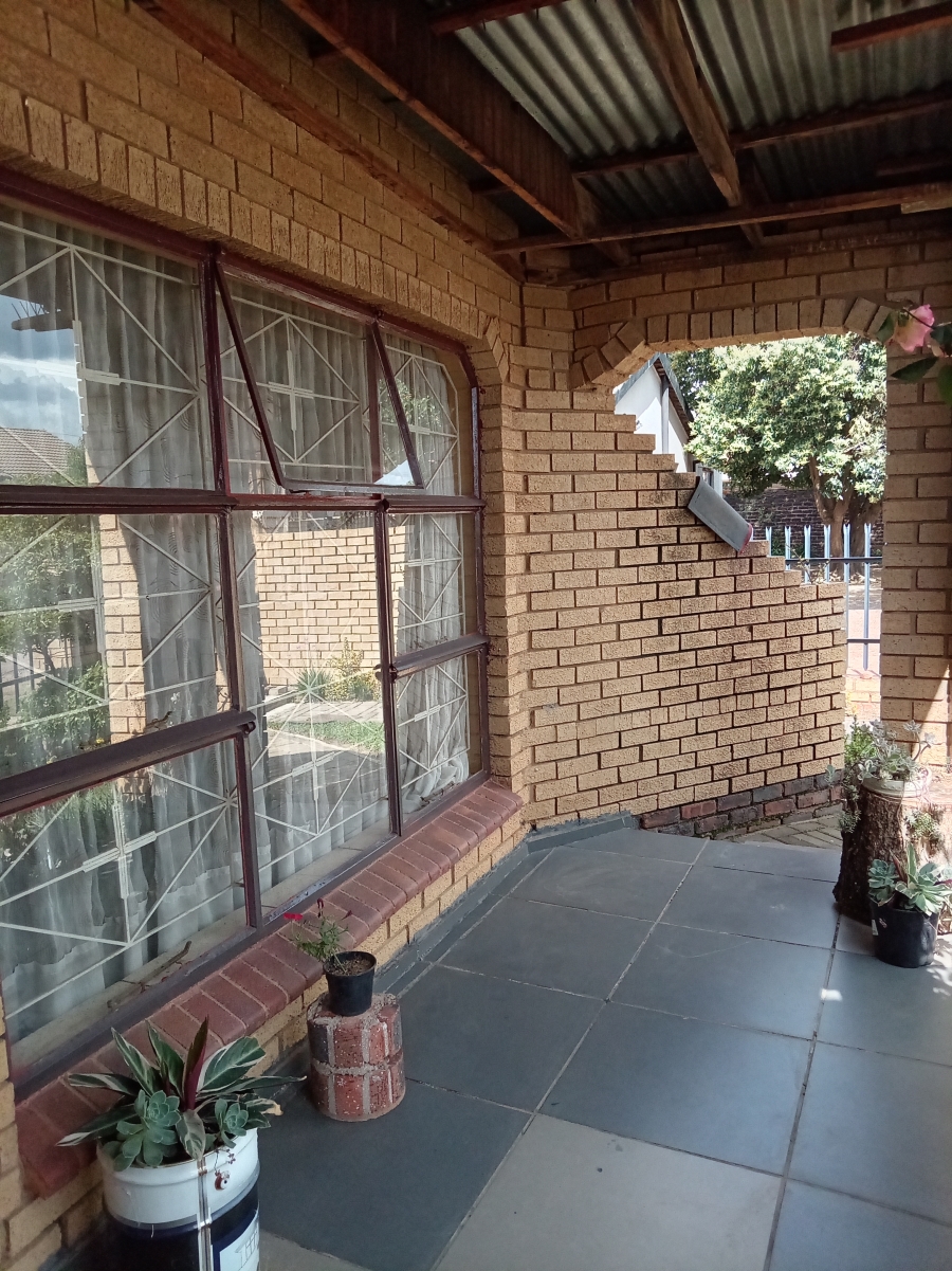 4 Bedroom Property for Sale in Mamelodi East Gauteng