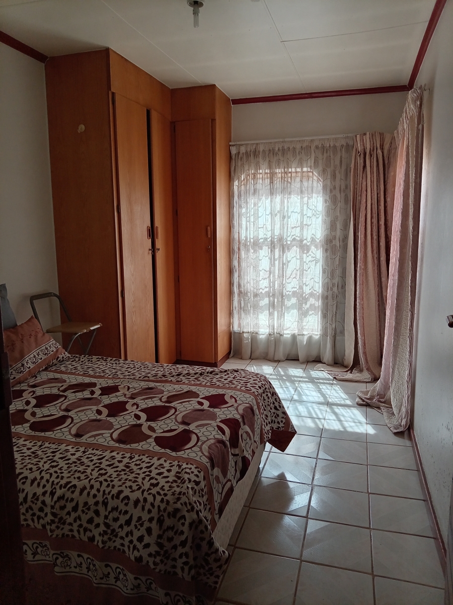 4 Bedroom Property for Sale in Mamelodi East Gauteng