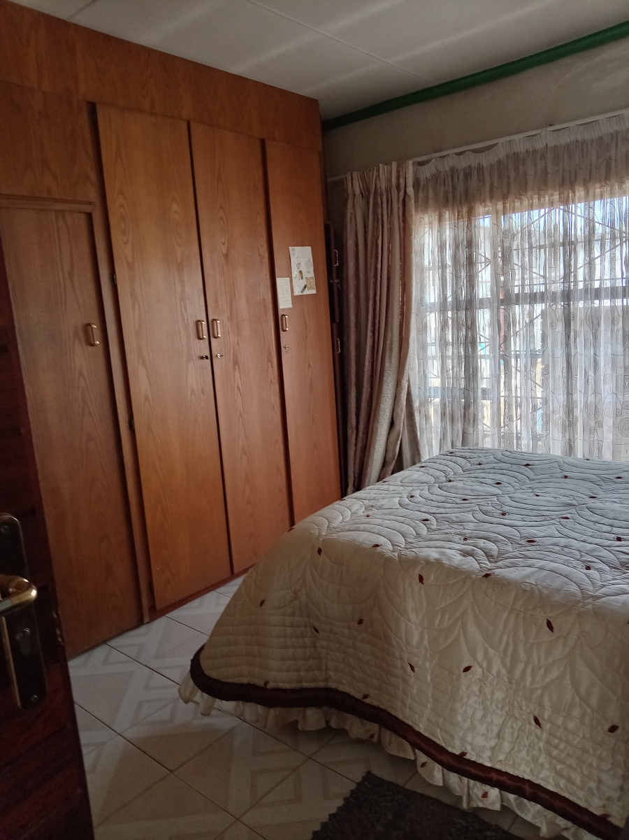 4 Bedroom Property for Sale in Mamelodi East Gauteng