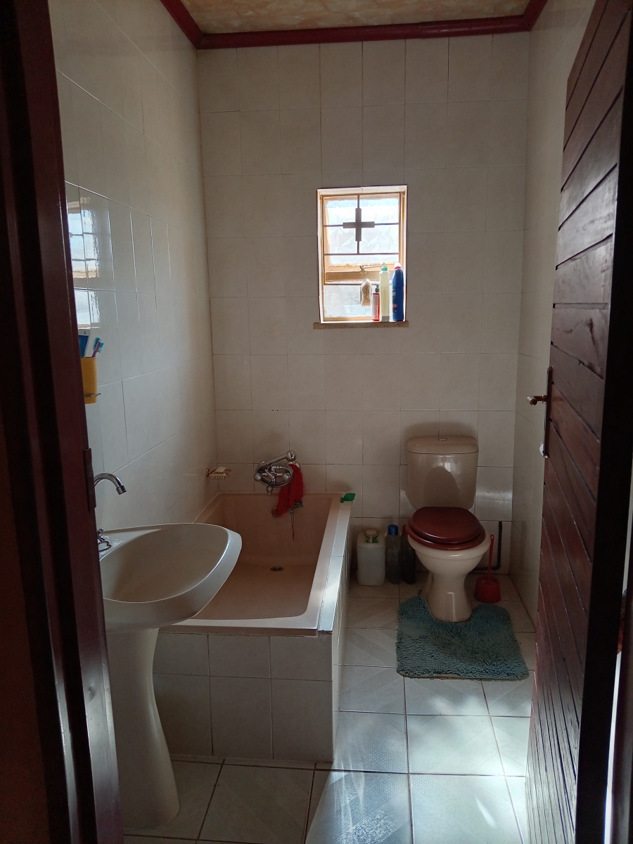 4 Bedroom Property for Sale in Mamelodi East Gauteng