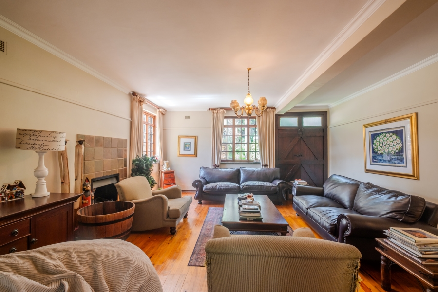 5 Bedroom Property for Sale in Waterkloof Gauteng