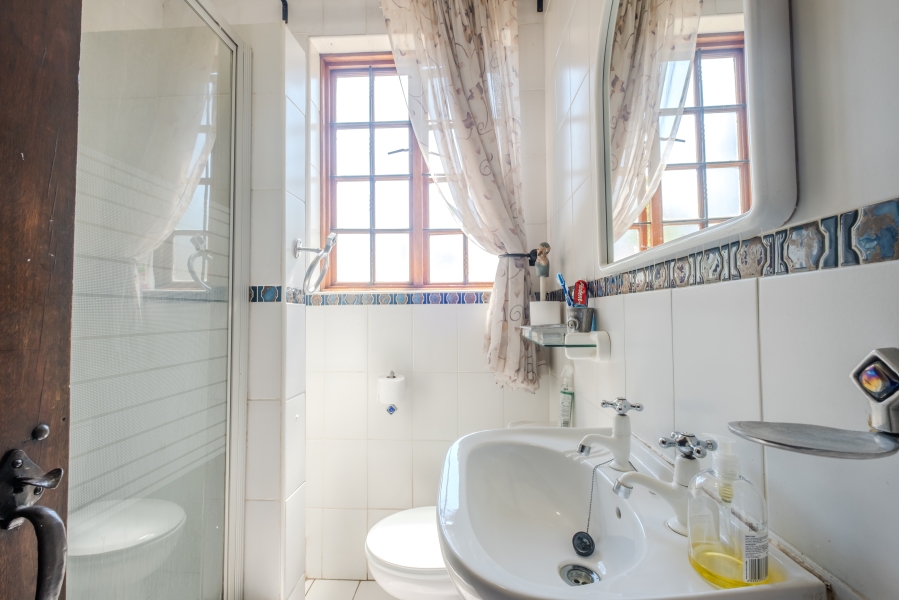 5 Bedroom Property for Sale in Waterkloof Gauteng