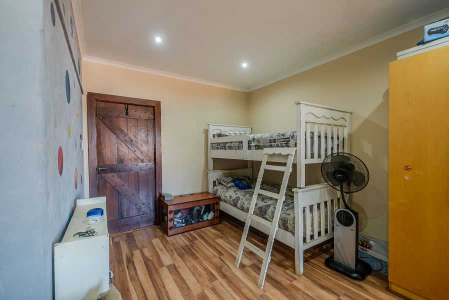 5 Bedroom Property for Sale in Waterkloof Gauteng