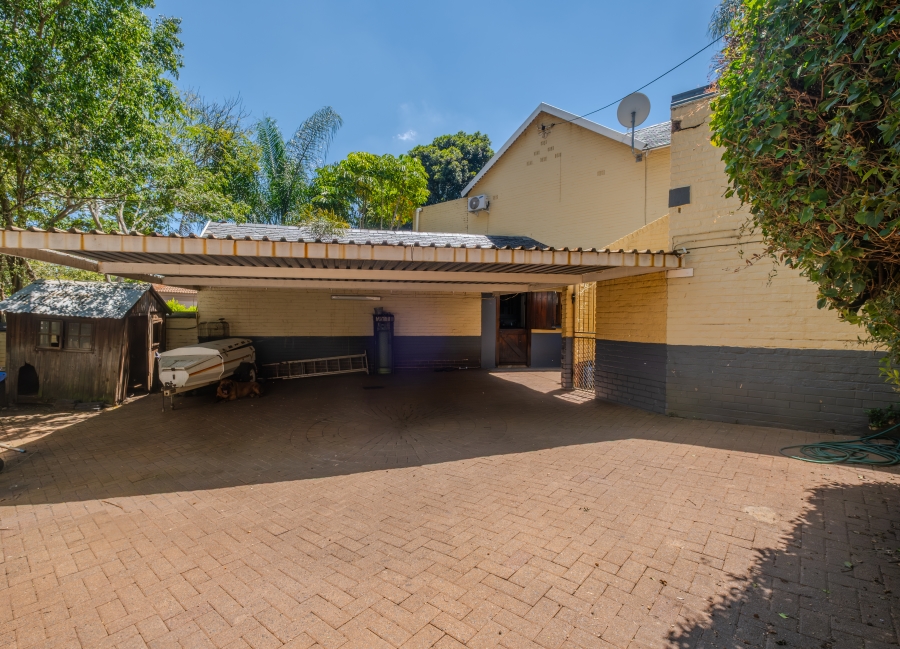5 Bedroom Property for Sale in Waterkloof Gauteng