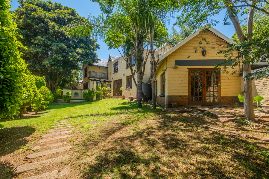 5 Bedroom Property for Sale in Waterkloof Gauteng