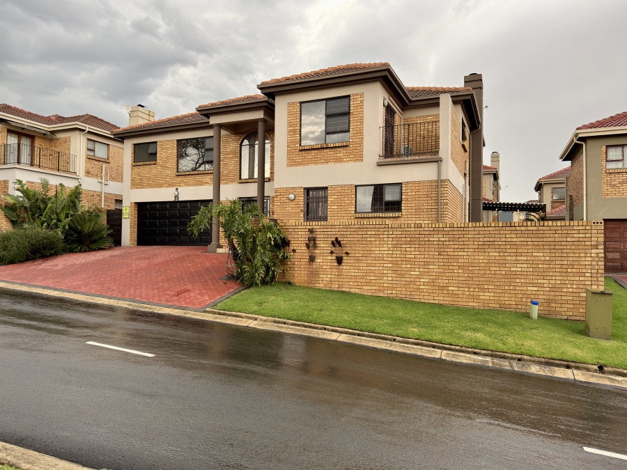 5 Bedroom Property for Sale in Van Riebeeck Park Gauteng