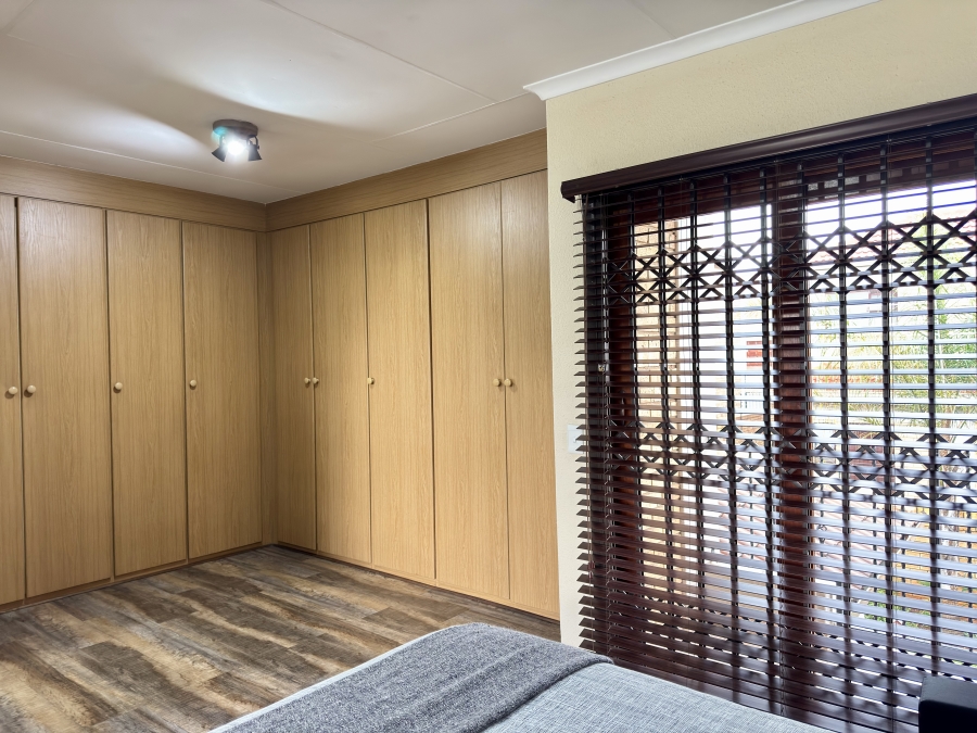 5 Bedroom Property for Sale in Van Riebeeck Park Gauteng