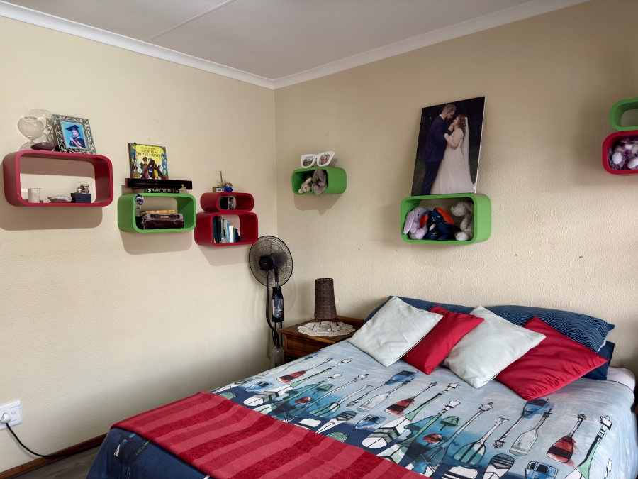 5 Bedroom Property for Sale in Van Riebeeck Park Gauteng