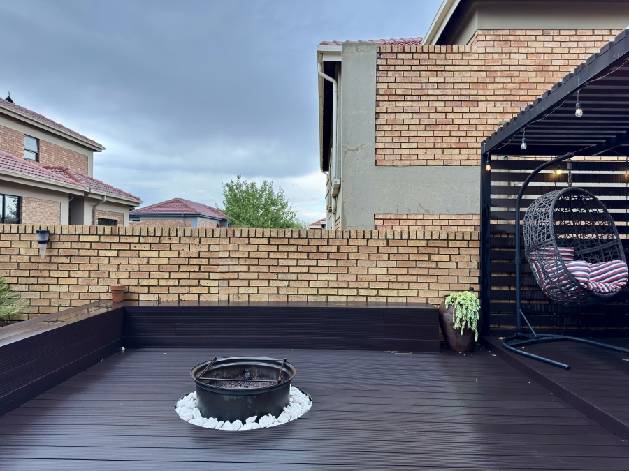 5 Bedroom Property for Sale in Van Riebeeck Park Gauteng