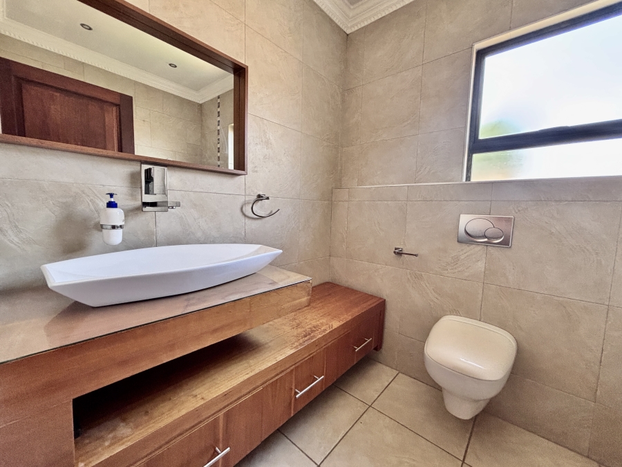 3 Bedroom Property for Sale in Silverwoods Country Estate Gauteng