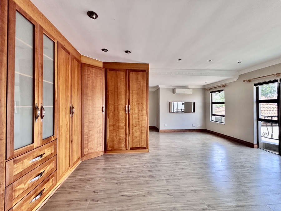 3 Bedroom Property for Sale in Silverwoods Country Estate Gauteng