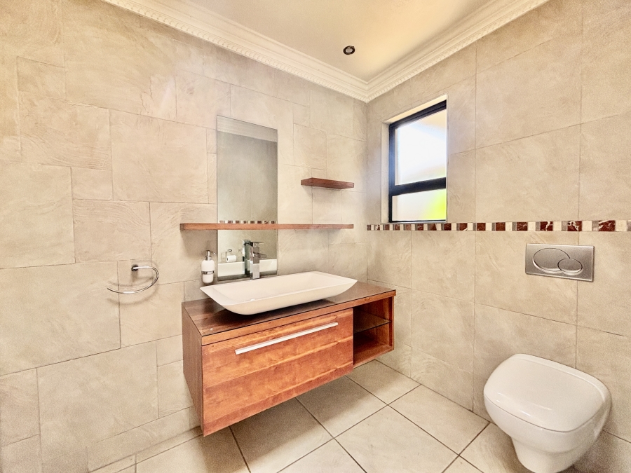 3 Bedroom Property for Sale in Silverwoods Country Estate Gauteng