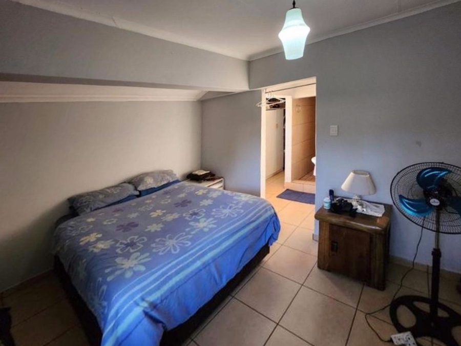 6 Bedroom Property for Sale in Magalieskruin Gauteng