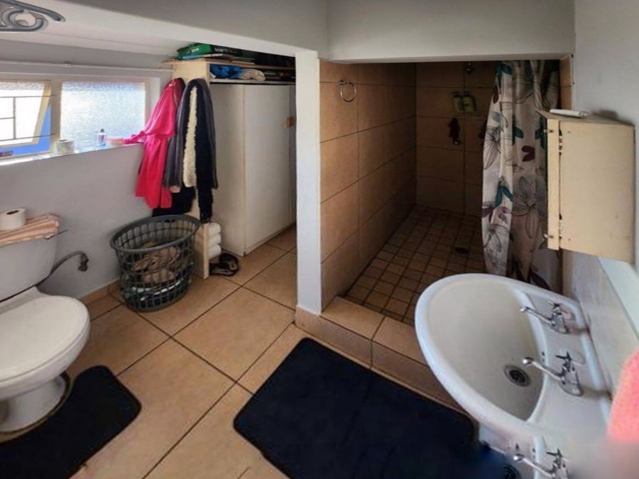 6 Bedroom Property for Sale in Magalieskruin Gauteng