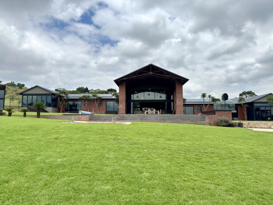 6 Bedroom Property for Sale in Blue Saddle Ranches Gauteng