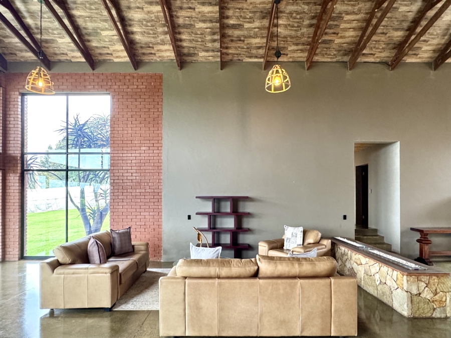 6 Bedroom Property for Sale in Blue Saddle Ranches Gauteng
