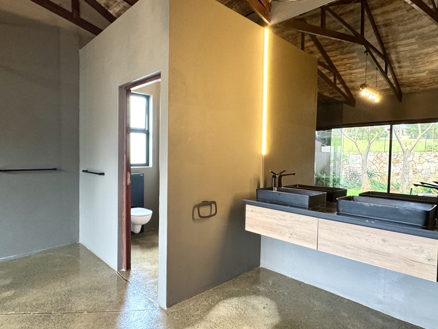 6 Bedroom Property for Sale in Blue Saddle Ranches Gauteng