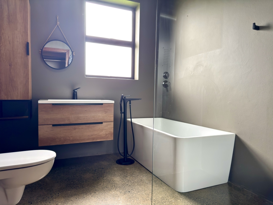 6 Bedroom Property for Sale in Blue Saddle Ranches Gauteng