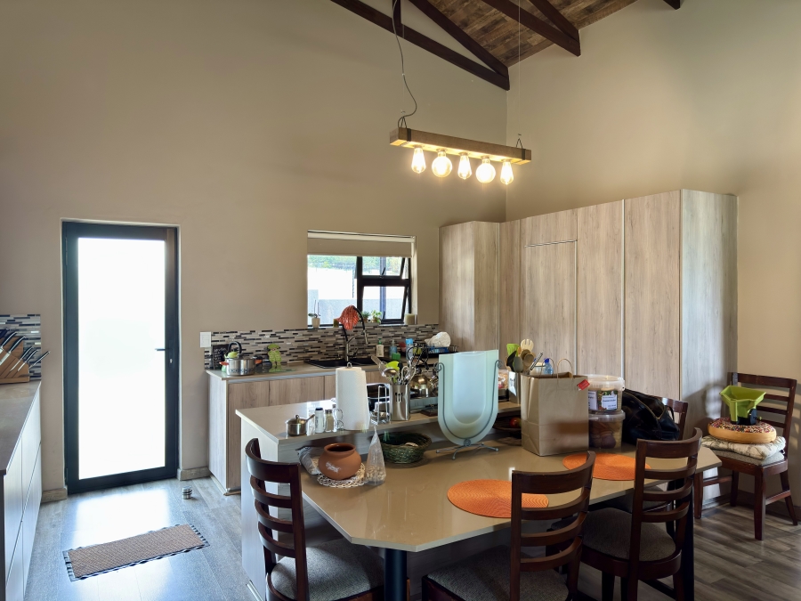 6 Bedroom Property for Sale in Blue Saddle Ranches Gauteng