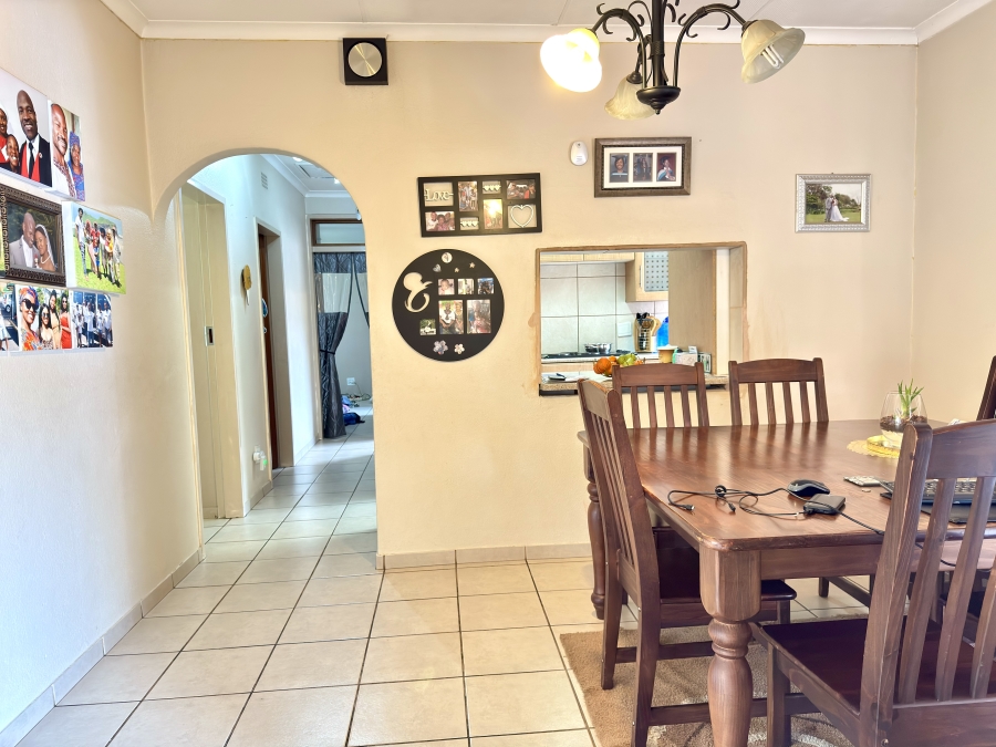 4 Bedroom Property for Sale in Birchleigh North Gauteng