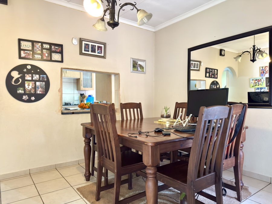 4 Bedroom Property for Sale in Birchleigh North Gauteng