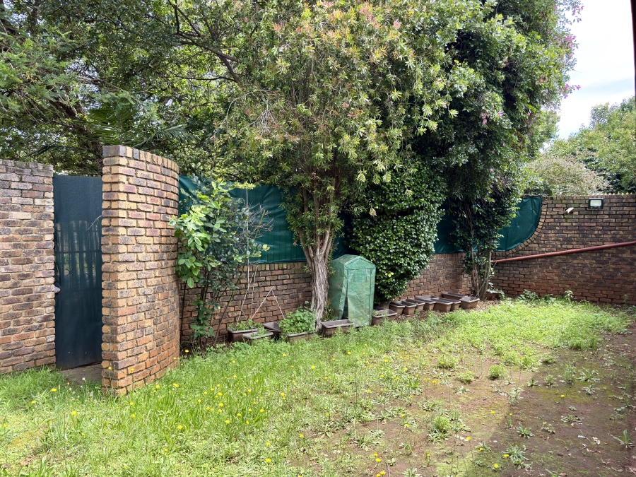 4 Bedroom Property for Sale in Birchleigh North Gauteng