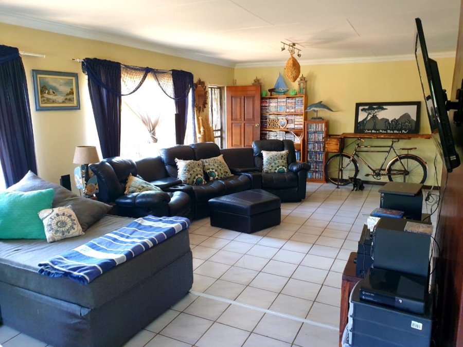 4 Bedroom Property for Sale in Lewzene Estate Gauteng