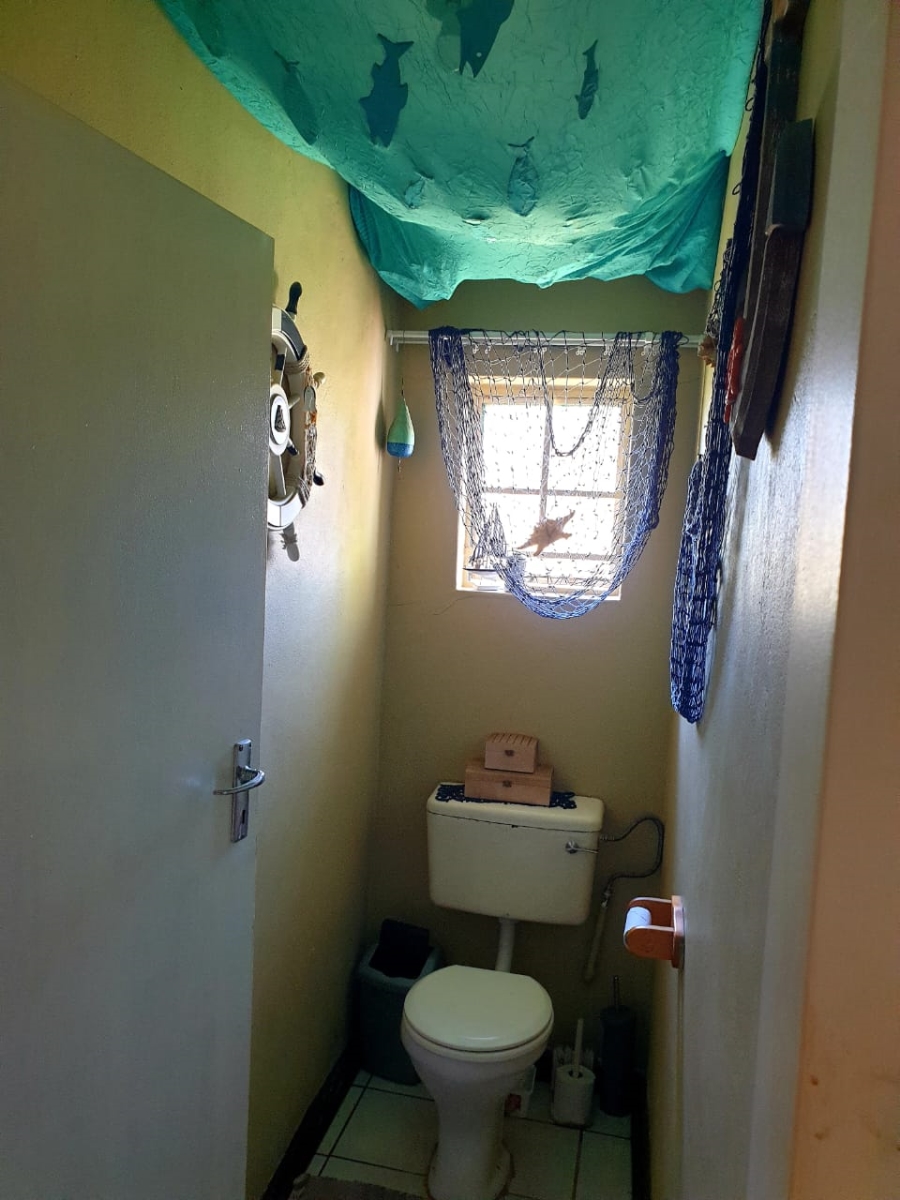 4 Bedroom Property for Sale in Lewzene Estate Gauteng