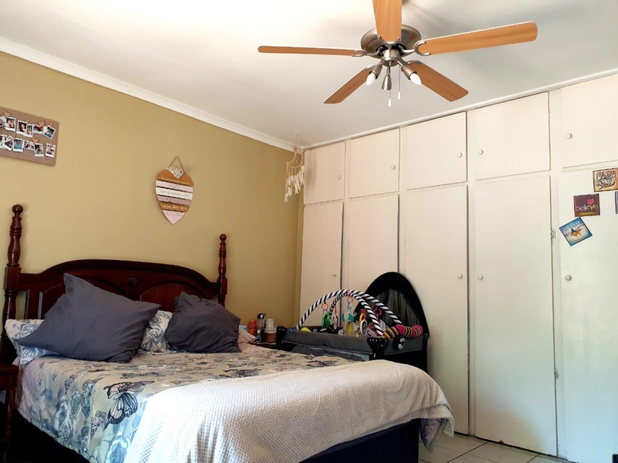 4 Bedroom Property for Sale in Lewzene Estate Gauteng