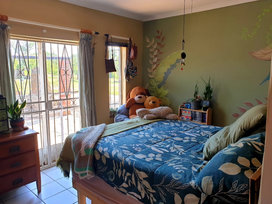 4 Bedroom Property for Sale in Lewzene Estate Gauteng