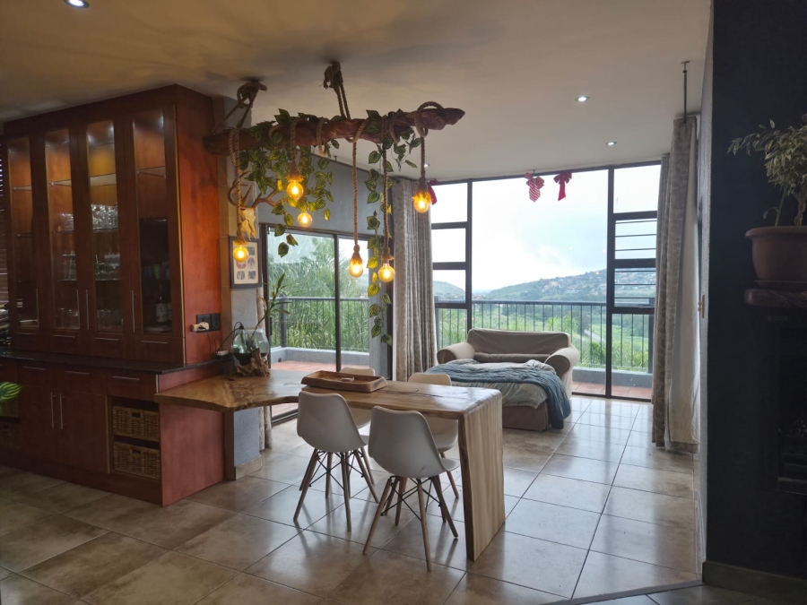 4 Bedroom Property for Sale in Roodekrans A H Gauteng
