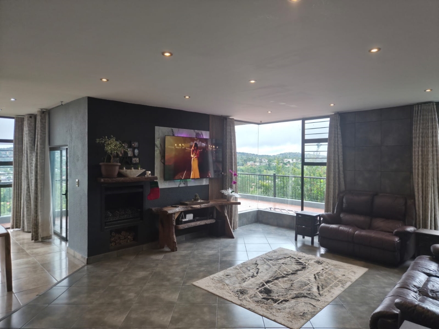 4 Bedroom Property for Sale in Roodekrans A H Gauteng