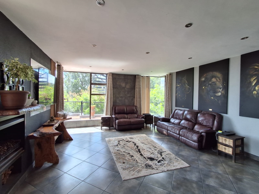 4 Bedroom Property for Sale in Roodekrans A H Gauteng