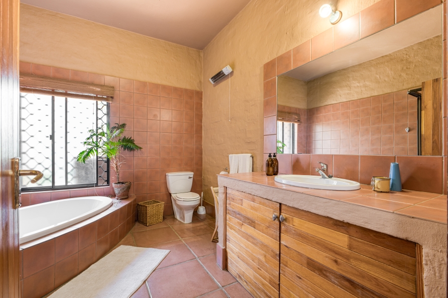 4 Bedroom Property for Sale in Chartwell Gauteng