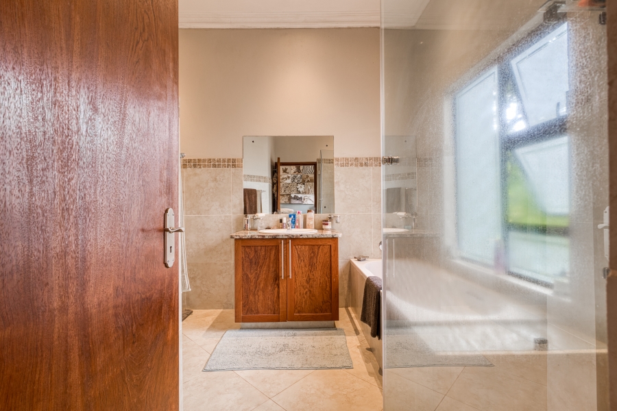 4 Bedroom Property for Sale in Chartwell Gauteng