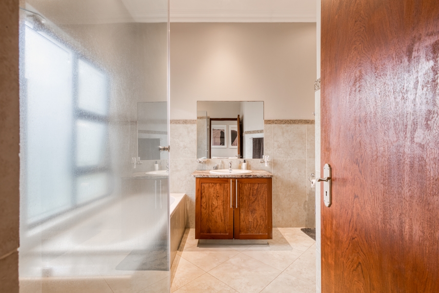 4 Bedroom Property for Sale in Chartwell Gauteng