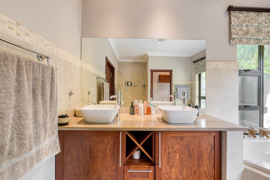 4 Bedroom Property for Sale in Chartwell Gauteng