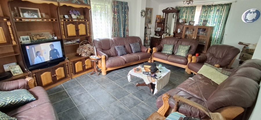 7 Bedroom Property for Sale in Pretoria Gardens Gauteng