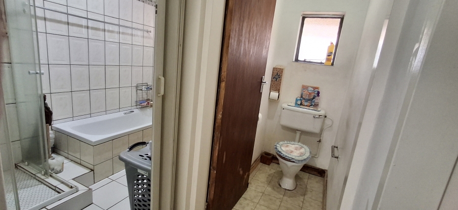 7 Bedroom Property for Sale in Pretoria Gardens Gauteng