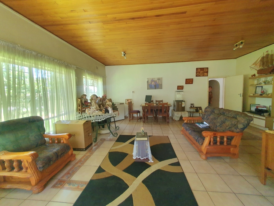 4 Bedroom Property for Sale in Pretoria Gardens Gauteng