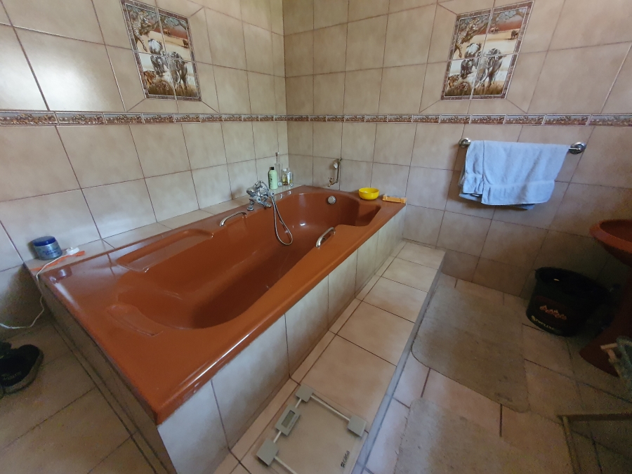 4 Bedroom Property for Sale in Pretoria Gardens Gauteng