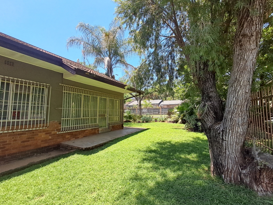 4 Bedroom Property for Sale in Pretoria Gardens Gauteng