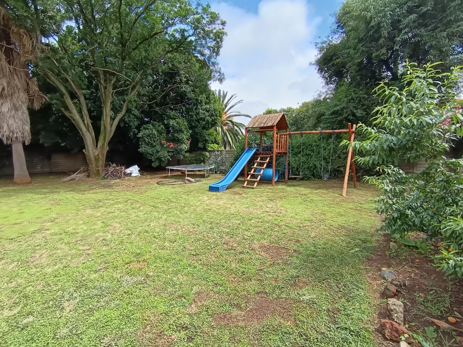 3 Bedroom Property for Sale in Brackenhurst Gauteng