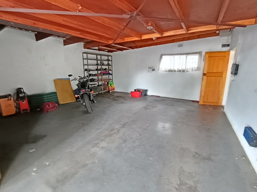 3 Bedroom Property for Sale in Brackenhurst Gauteng