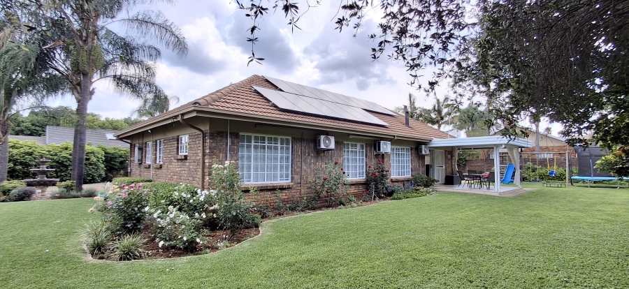 3 Bedroom Property for Sale in Waverley Gauteng