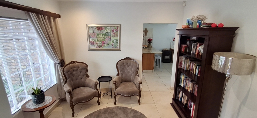 3 Bedroom Property for Sale in Waverley Gauteng