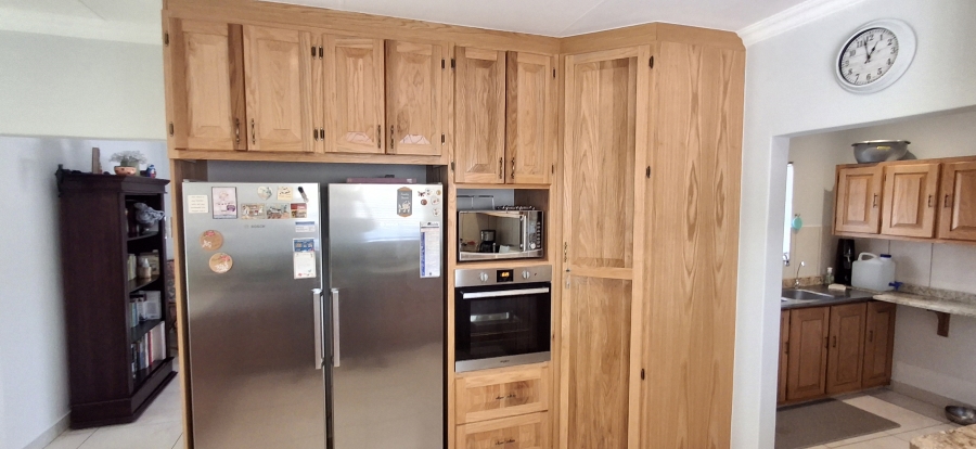 3 Bedroom Property for Sale in Waverley Gauteng