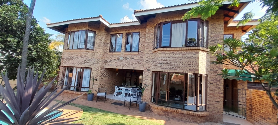 4 Bedroom Property for Sale in Silver Lakes Gauteng
